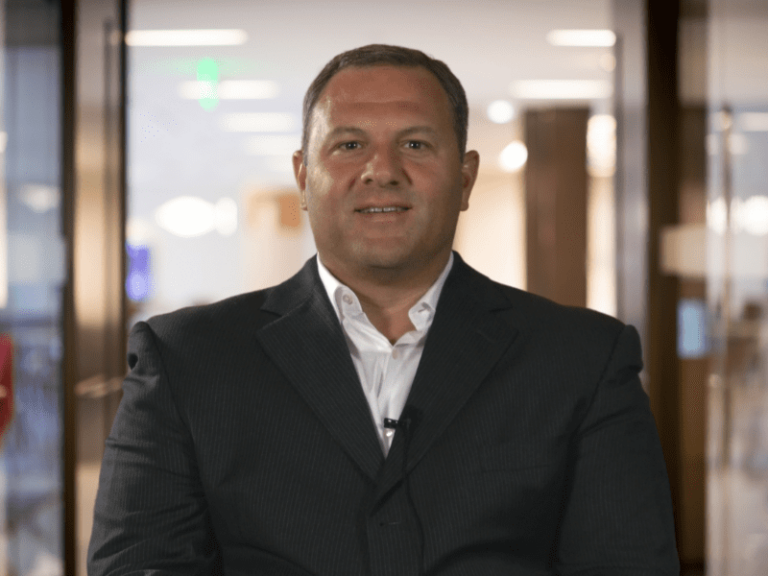 Greg Lignelli headshot
